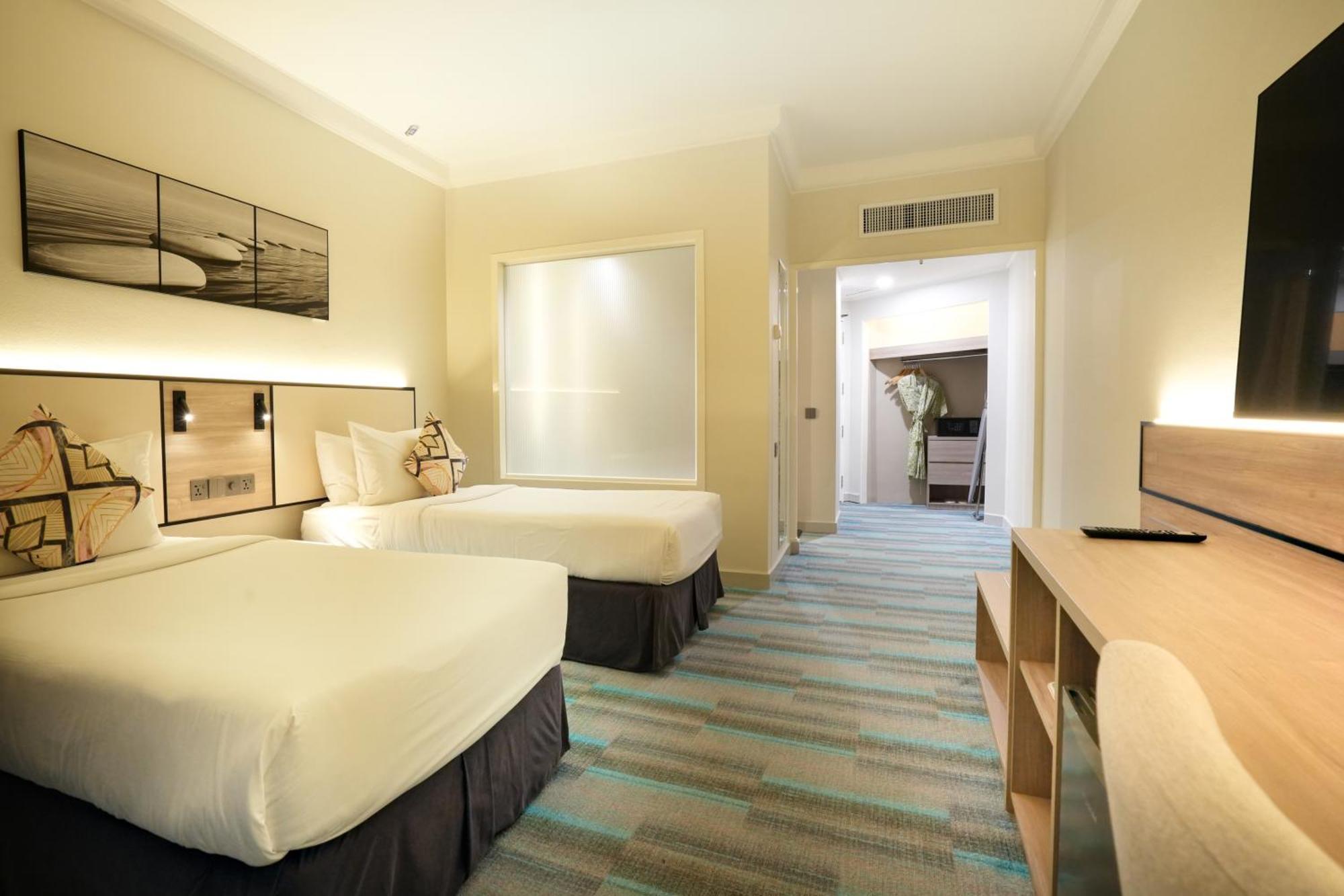 Thistle Johor Bahru Eksteriør bilde Deluxe Family Room