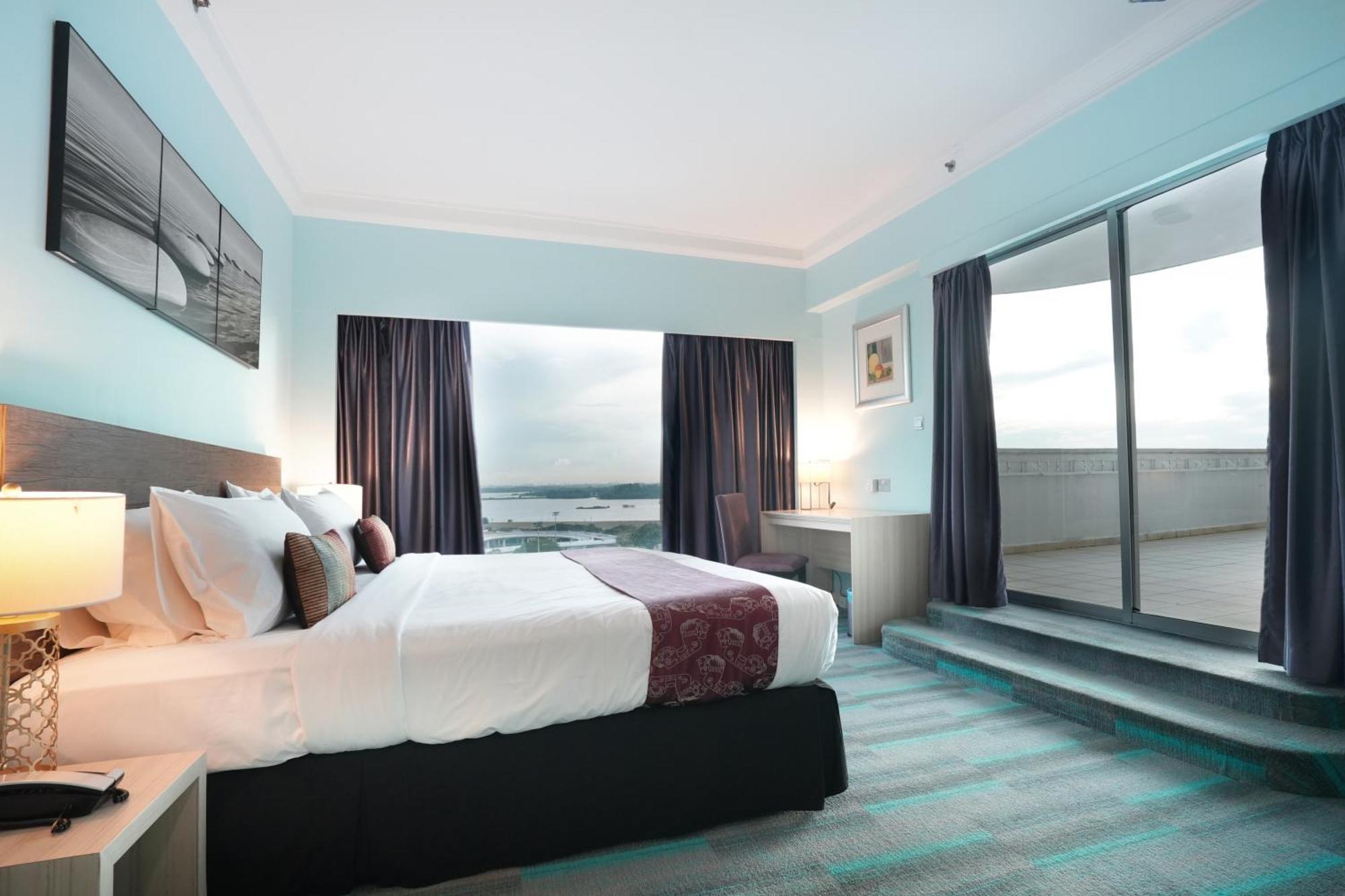 Thistle Johor Bahru Eksteriør bilde Deluxe Ocean View