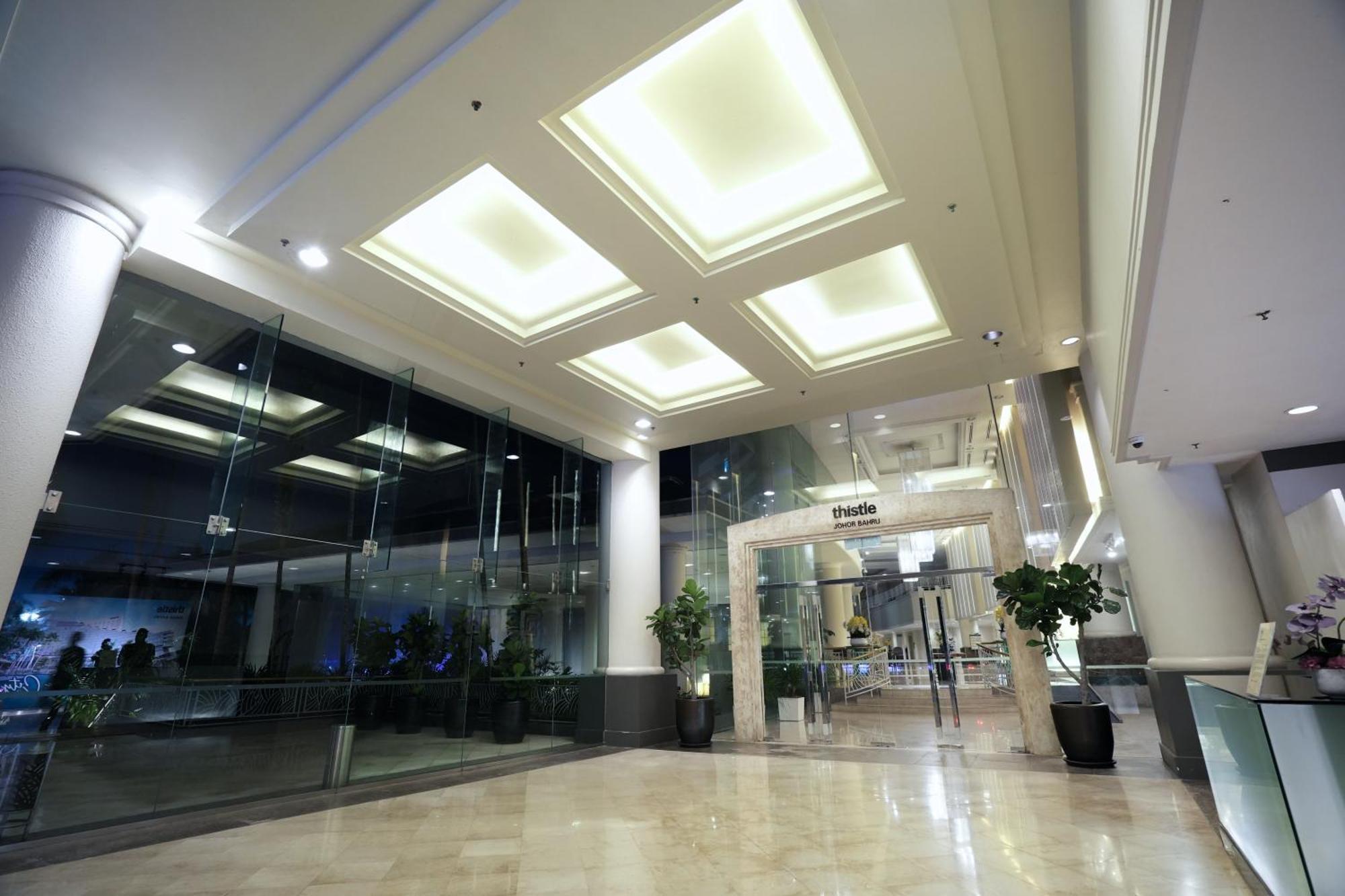 Thistle Johor Bahru Eksteriør bilde Lobby