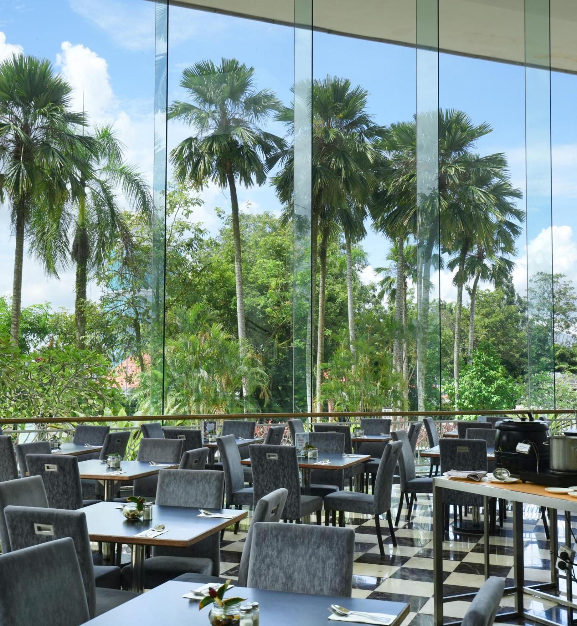 Thistle Johor Bahru Eksteriør bilde The restaurant